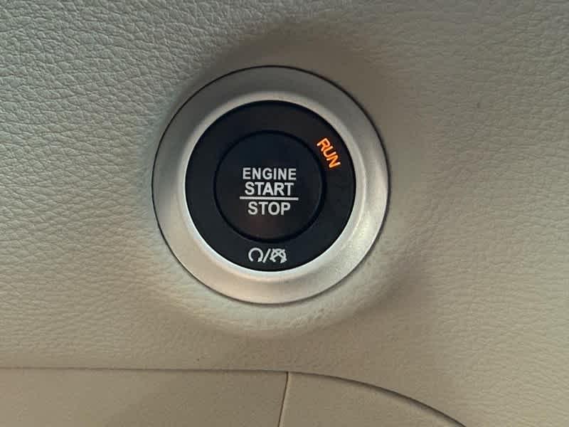 used 2022 Chrysler Pacifica Hybrid car, priced at $33,988