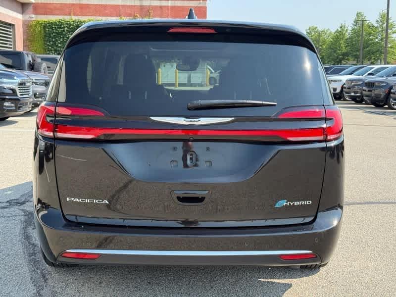 used 2022 Chrysler Pacifica Hybrid car, priced at $33,988
