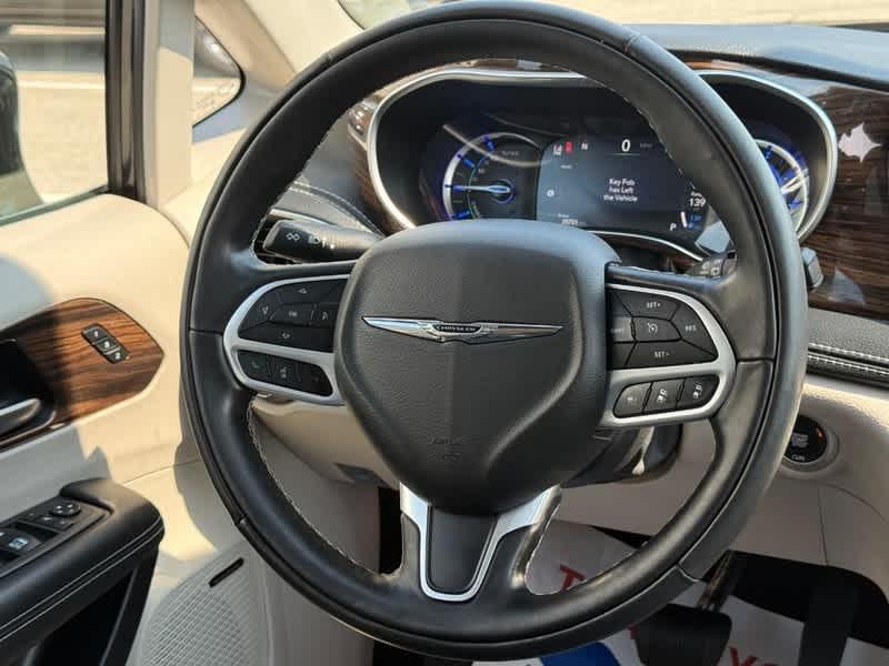 used 2022 Chrysler Pacifica Hybrid car, priced at $33,988