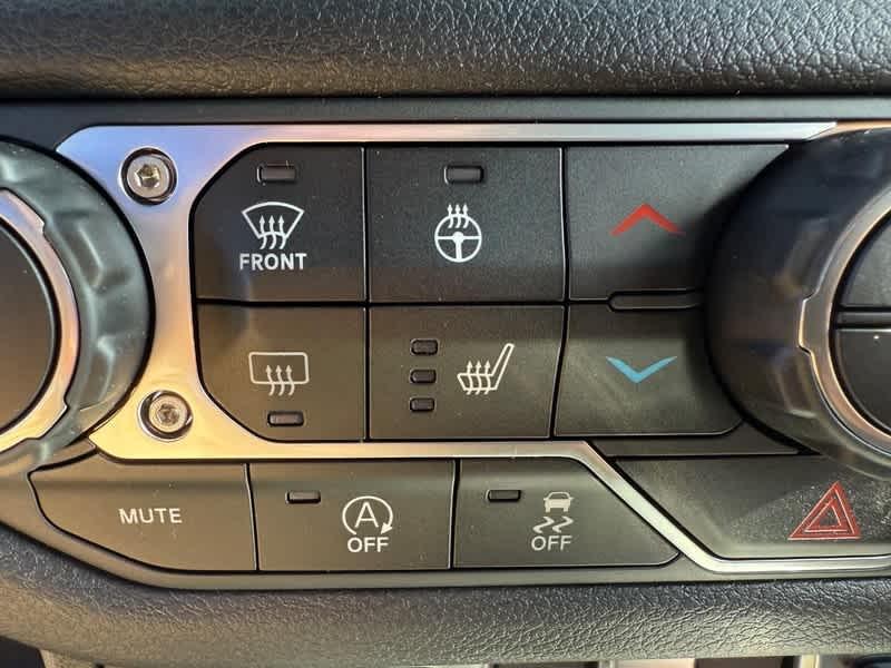 new 2025 Jeep Wrangler car, priced at $53,661