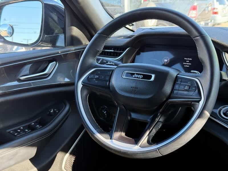 used 2022 Jeep Grand Cherokee car, priced at $33,595