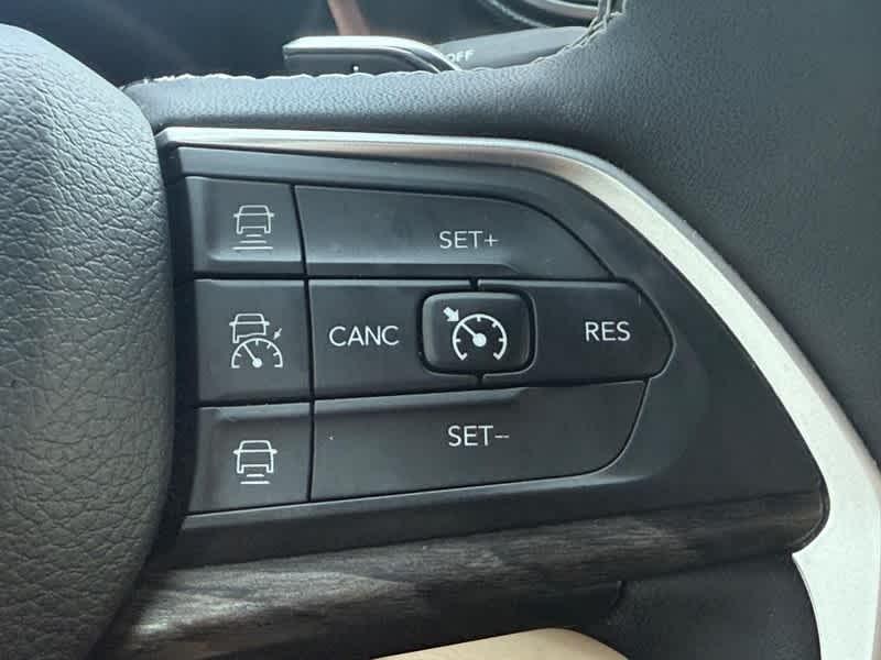 used 2023 Jeep Grand Cherokee car, priced at $36,469