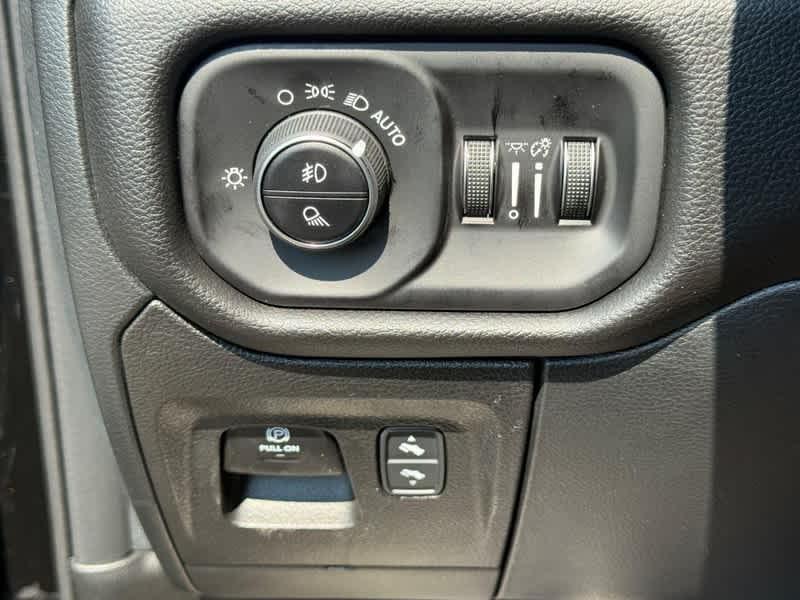 new 2025 Ram 1500 car, priced at $61,280