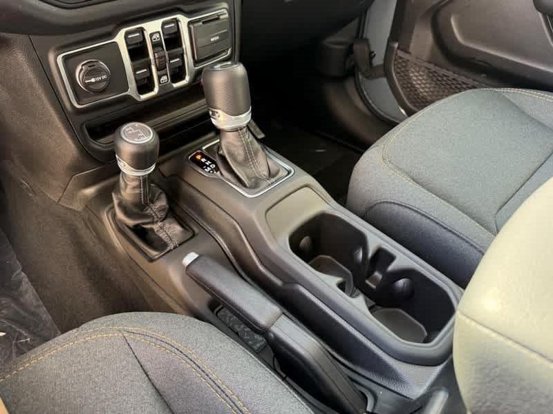 new 2025 Jeep Wrangler car, priced at $44,874