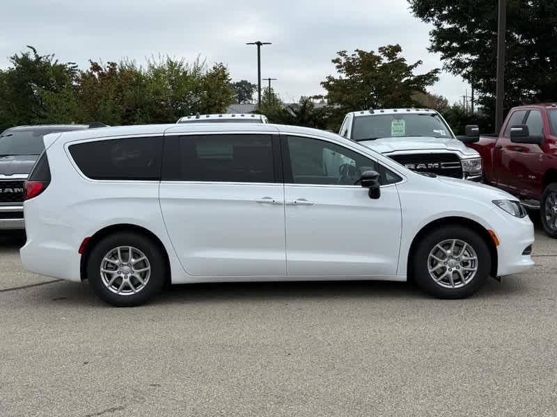 new 2026 Chrysler Voyager car, priced at $40,436