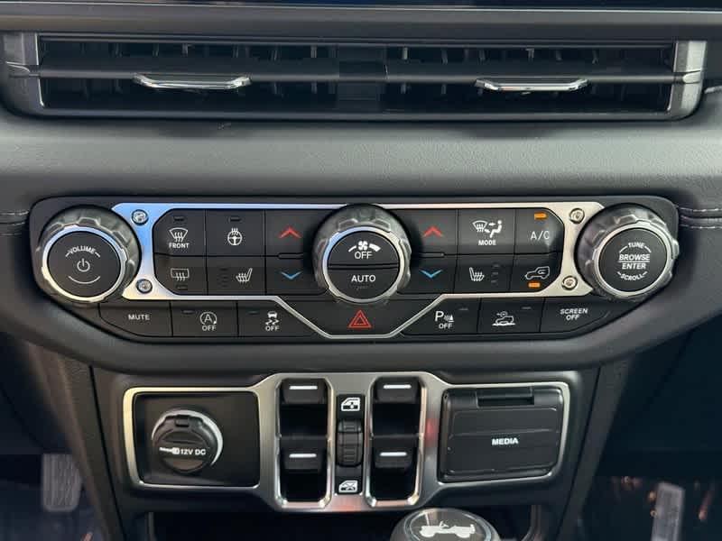 new 2025 Jeep Wrangler car, priced at $54,792