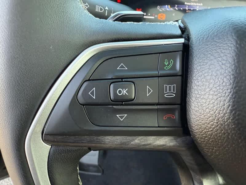 used 2024 Jeep Grand Cherokee car, priced at $38,994