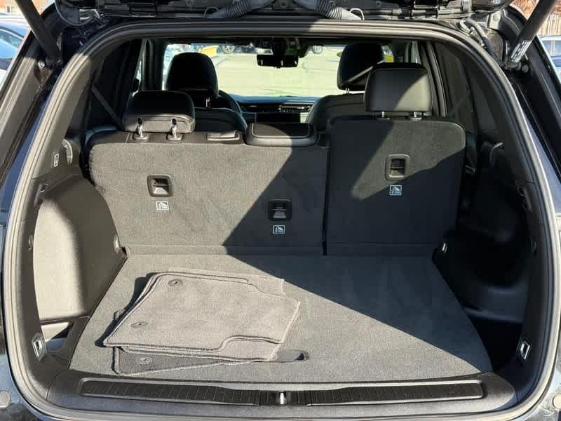 used 2024 Jeep Grand Cherokee car, priced at $38,994