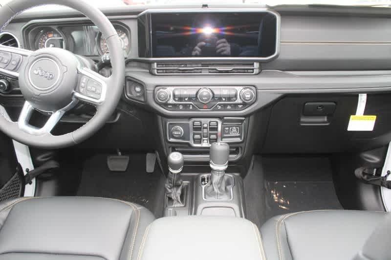 new 2025 Jeep Wrangler car, priced at $57,551