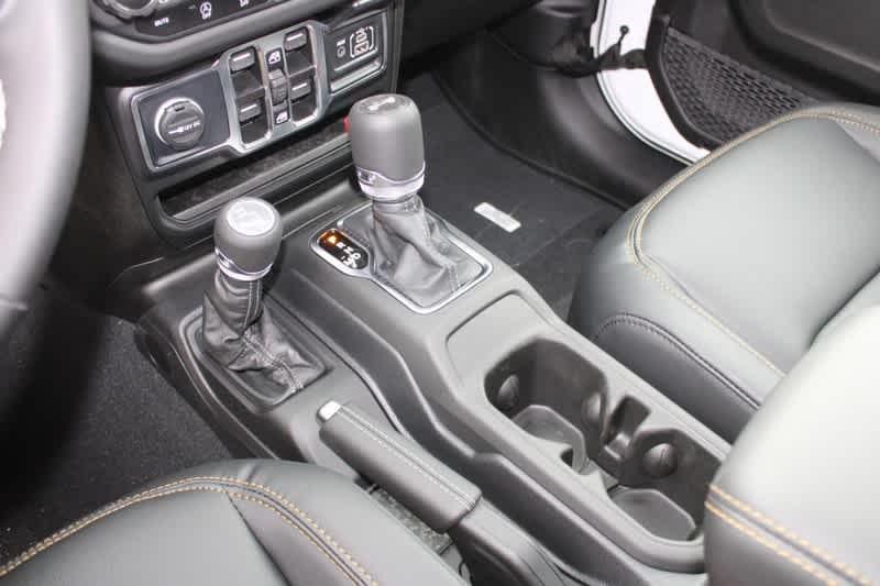 new 2025 Jeep Wrangler car, priced at $57,551