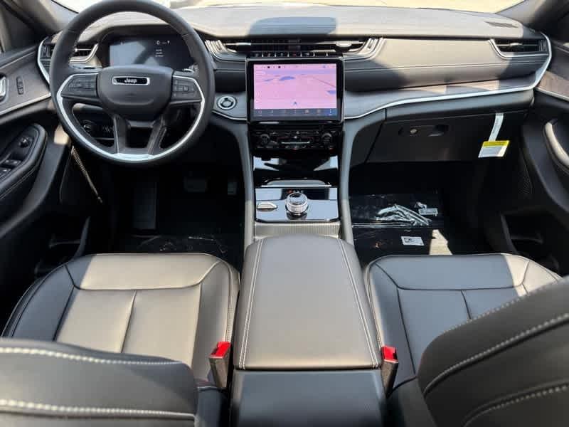 new 2025 Jeep Grand Cherokee L car, priced at $50,576