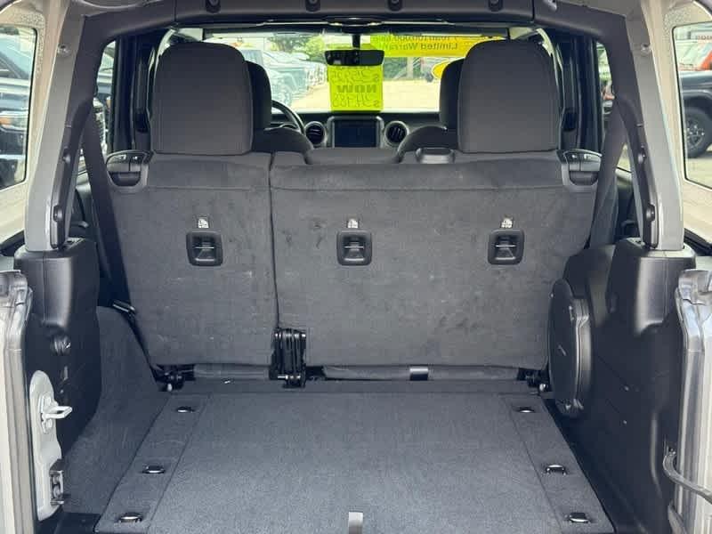 used 2021 Jeep Wrangler Unlimited car, priced at $32,998