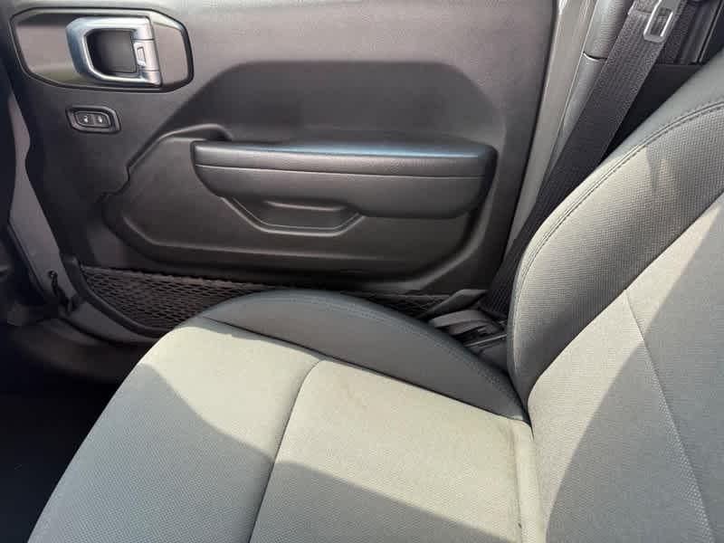 used 2021 Jeep Wrangler Unlimited car, priced at $32,998