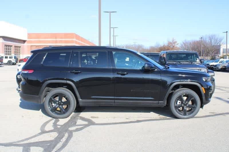 new 2025 Jeep Grand Cherokee L car, priced at $51,037