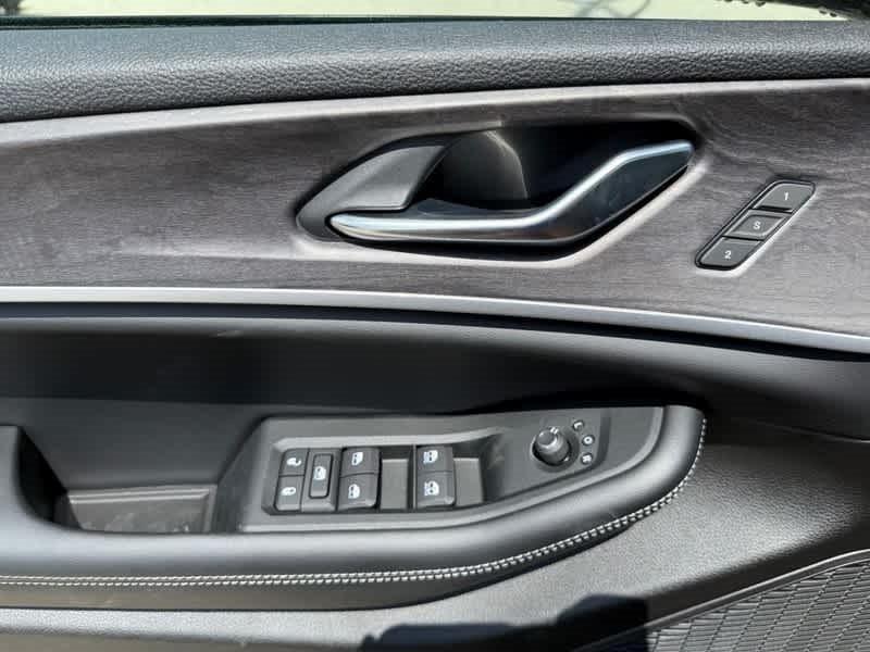new 2025 Jeep Grand Cherokee L car, priced at $47,456