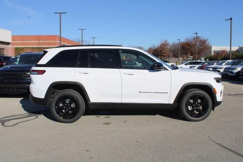 new 2025 Jeep Grand Cherokee car, priced at $48,451