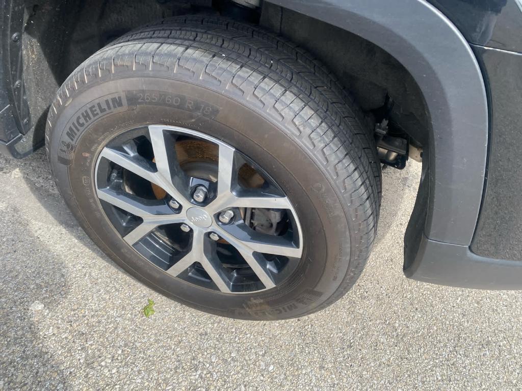 used 2023 Jeep Grand Cherokee car, priced at $37,662