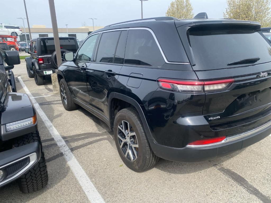 used 2023 Jeep Grand Cherokee car, priced at $37,662