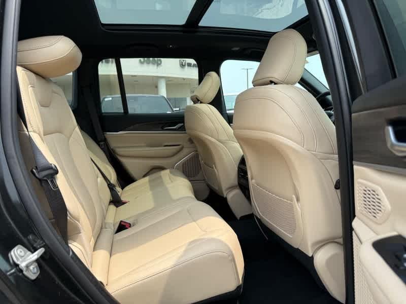 used 2023 Jeep Grand Cherokee car, priced at $37,988