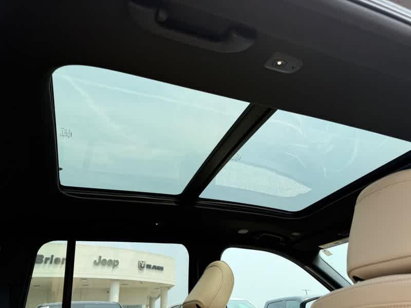used 2023 Jeep Grand Cherokee car, priced at $37,988