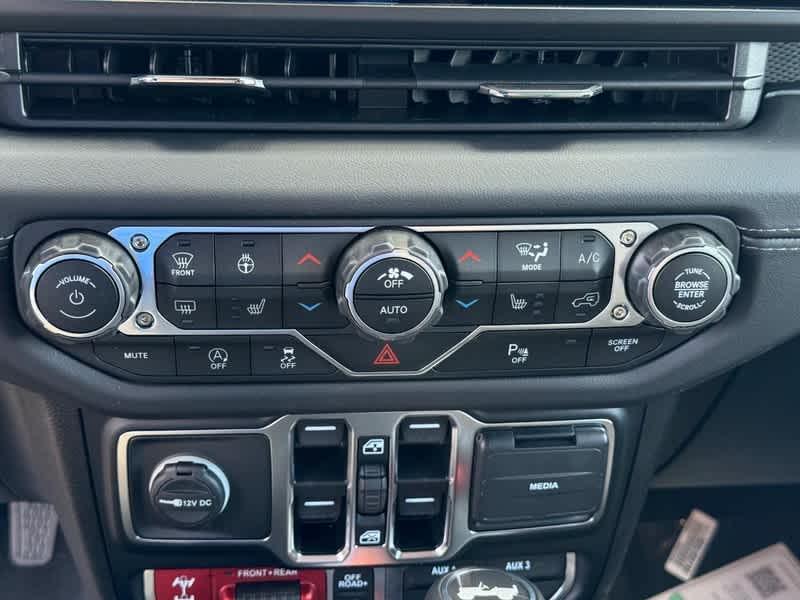 new 2025 Jeep Wrangler car, priced at $66,482