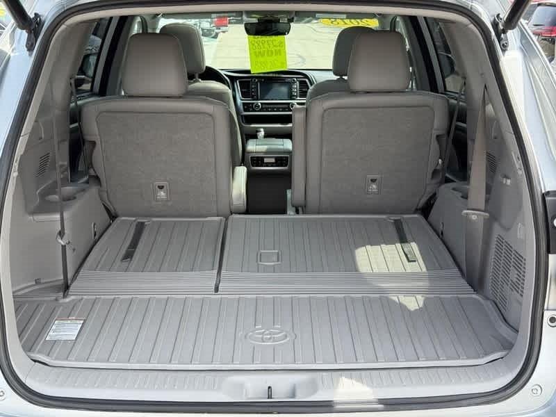 used 2018 Toyota Highlander car, priced at $26,985
