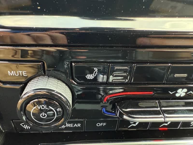 new 2025 Jeep Grand Cherokee car, priced at $46,016