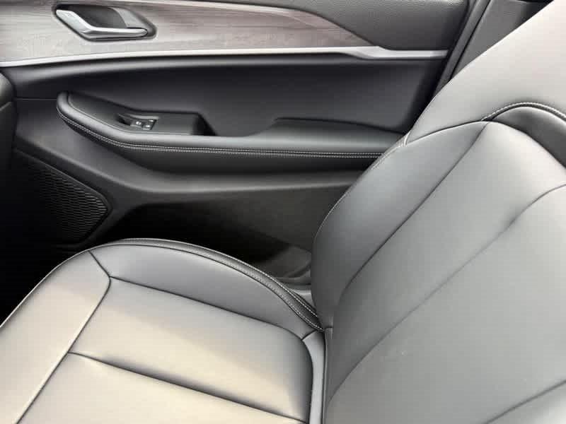 new 2025 Jeep Grand Cherokee car, priced at $46,506