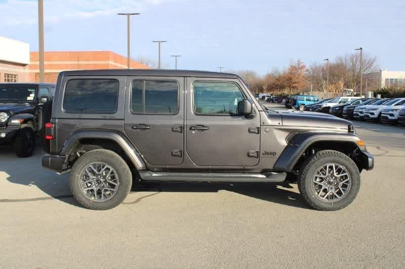 new 2025 Jeep Wrangler car, priced at $59,985