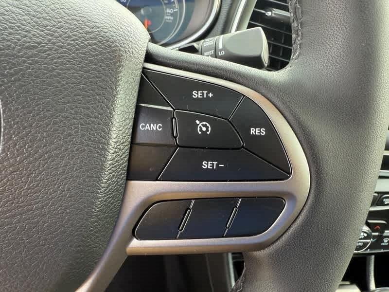 used 2021 Jeep Cherokee car, priced at $25,988