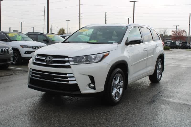 used 2018 Toyota Highlander car, priced at $27,388