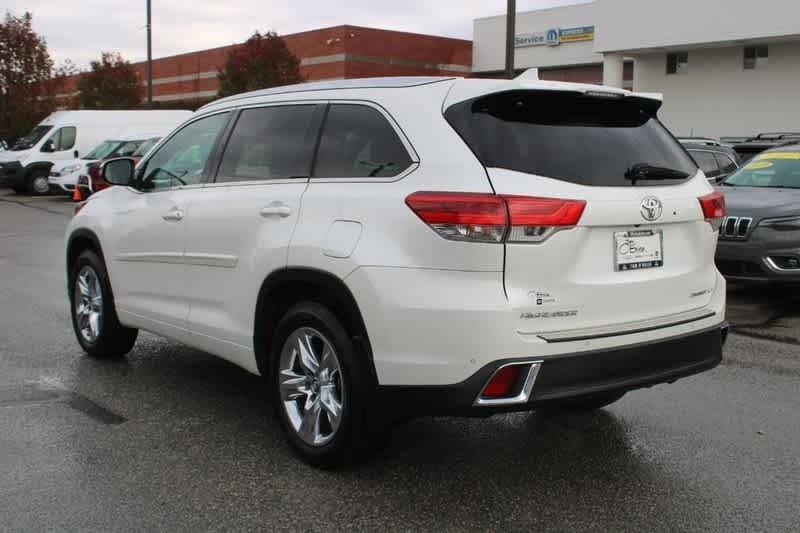 used 2018 Toyota Highlander car, priced at $27,388