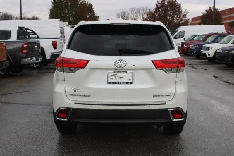 used 2018 Toyota Highlander car, priced at $27,388