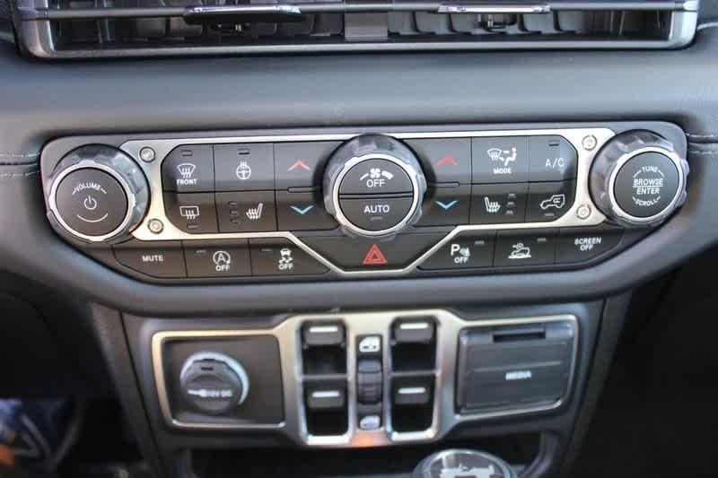 new 2025 Jeep Wrangler car, priced at $58,773