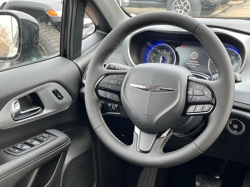 new 2025 Chrysler Pacifica car, priced at $50,960
