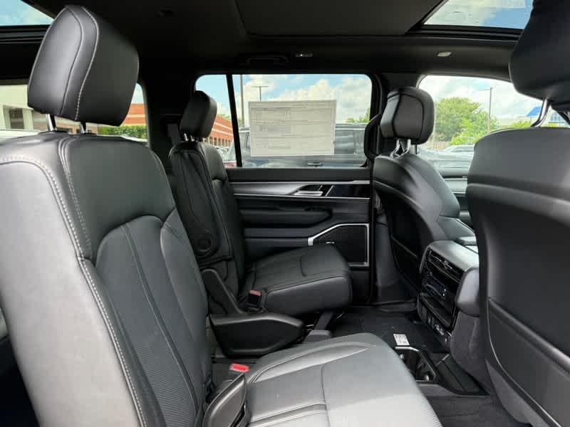 new 2025 Jeep Wagoneer L car, priced at $73,997