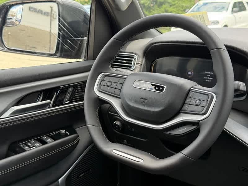 new 2025 Jeep Wagoneer L car, priced at $73,997