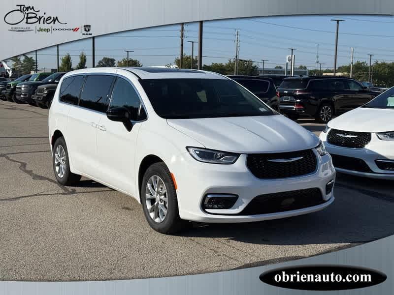 new 2026 Chrysler Pacifica car, priced at $48,563