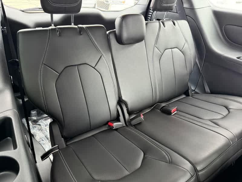 new 2026 Chrysler Pacifica car, priced at $44,431