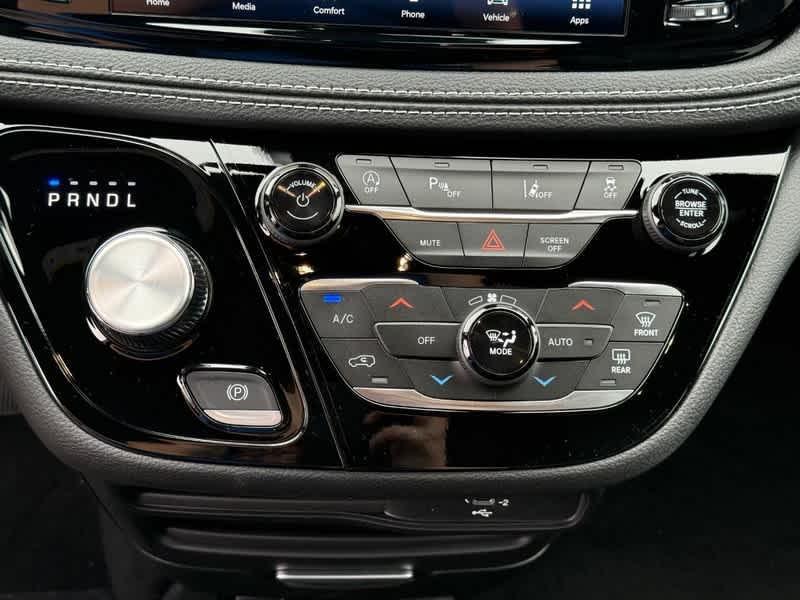 new 2026 Chrysler Pacifica car, priced at $44,737