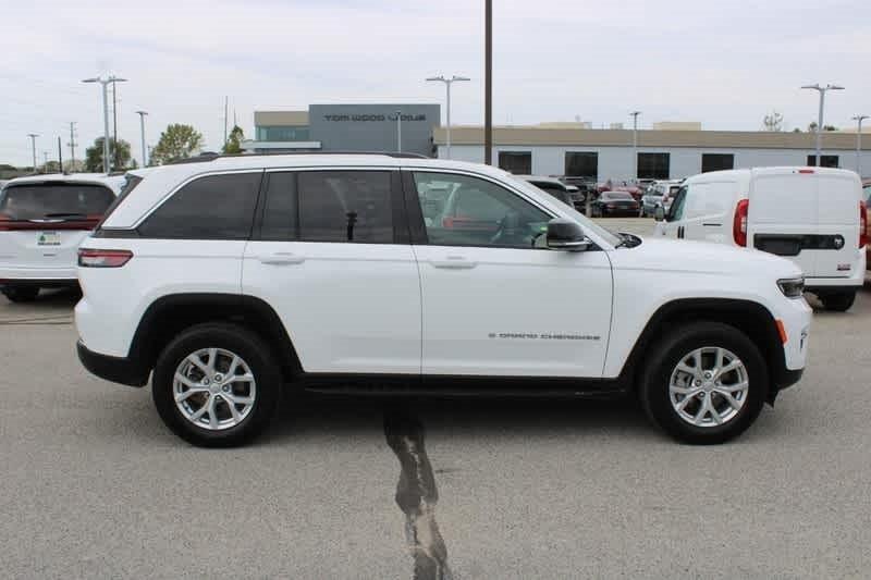 used 2023 Jeep Grand Cherokee car, priced at $37,755