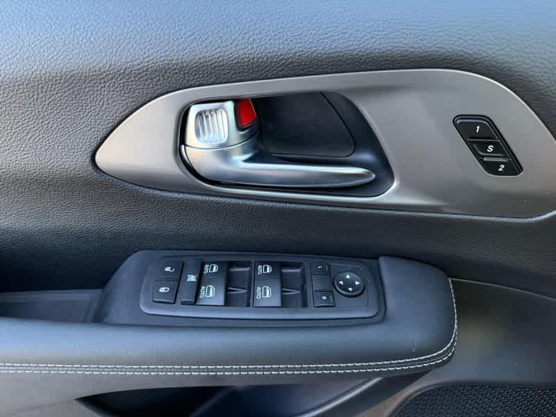 new 2026 Chrysler Pacifica car, priced at $45,289