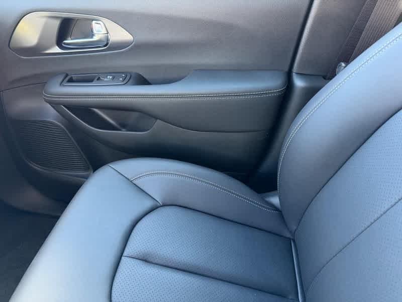 new 2026 Chrysler Pacifica car, priced at $45,289