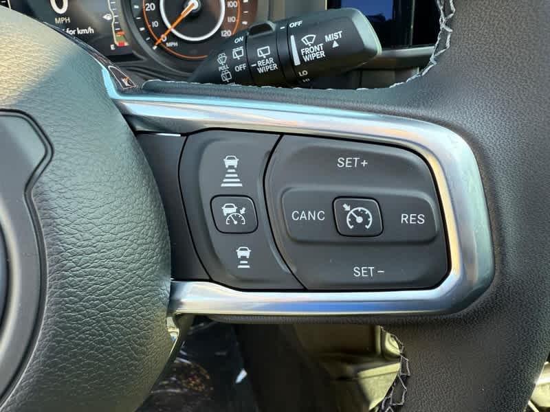 new 2025 Jeep Wrangler car, priced at $52,374