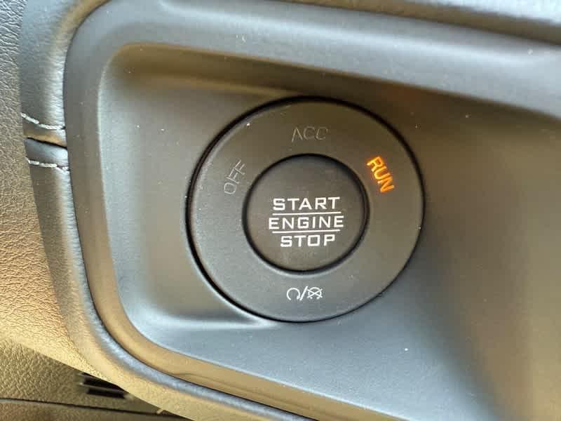 new 2025 Jeep Wrangler car, priced at $52,374