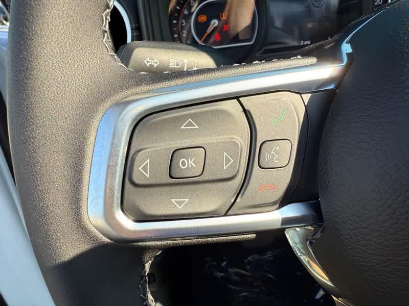 new 2025 Jeep Wrangler car, priced at $52,374