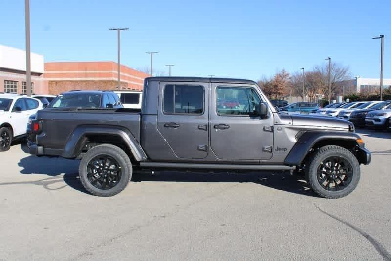 new 2025 Jeep Gladiator car, priced at $43,860