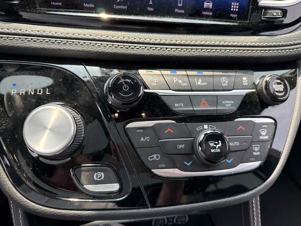 used 2022 Chrysler Pacifica car, priced at $36,988