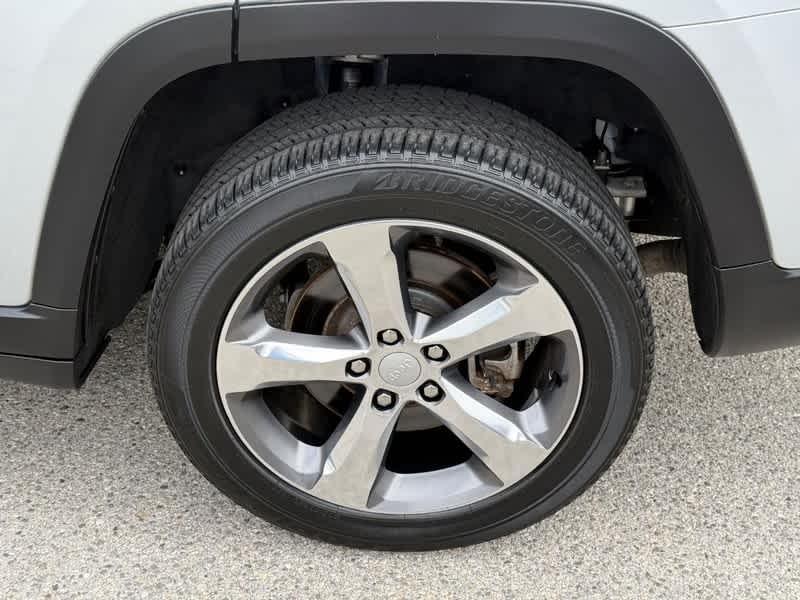used 2022 Jeep Grand Cherokee L car, priced at $33,344