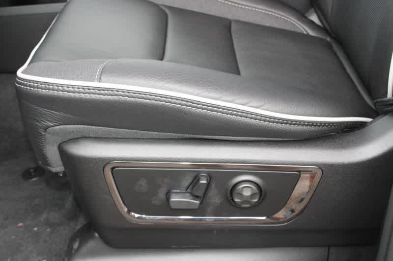 new 2025 Ram 1500 car, priced at $71,973